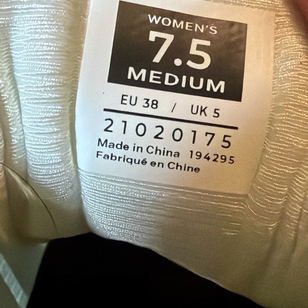 KURU Women’s Quantum Athletic Shoes White Size 7.5 EU 38 Heel Support - Picture 6 of 8